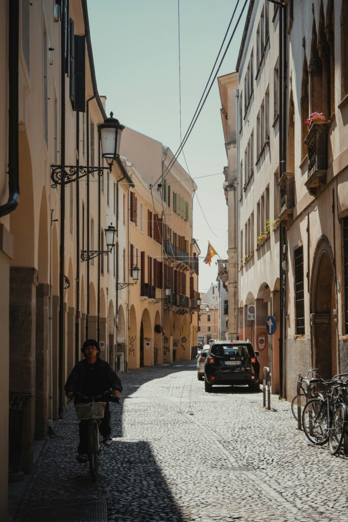 Durch die Nutzung von KI-Daten können Datenintegrationswerkzeuge ermitteln, welche Gebiete auf dem Immobilienmarkt in Gent am attraktivsten sind